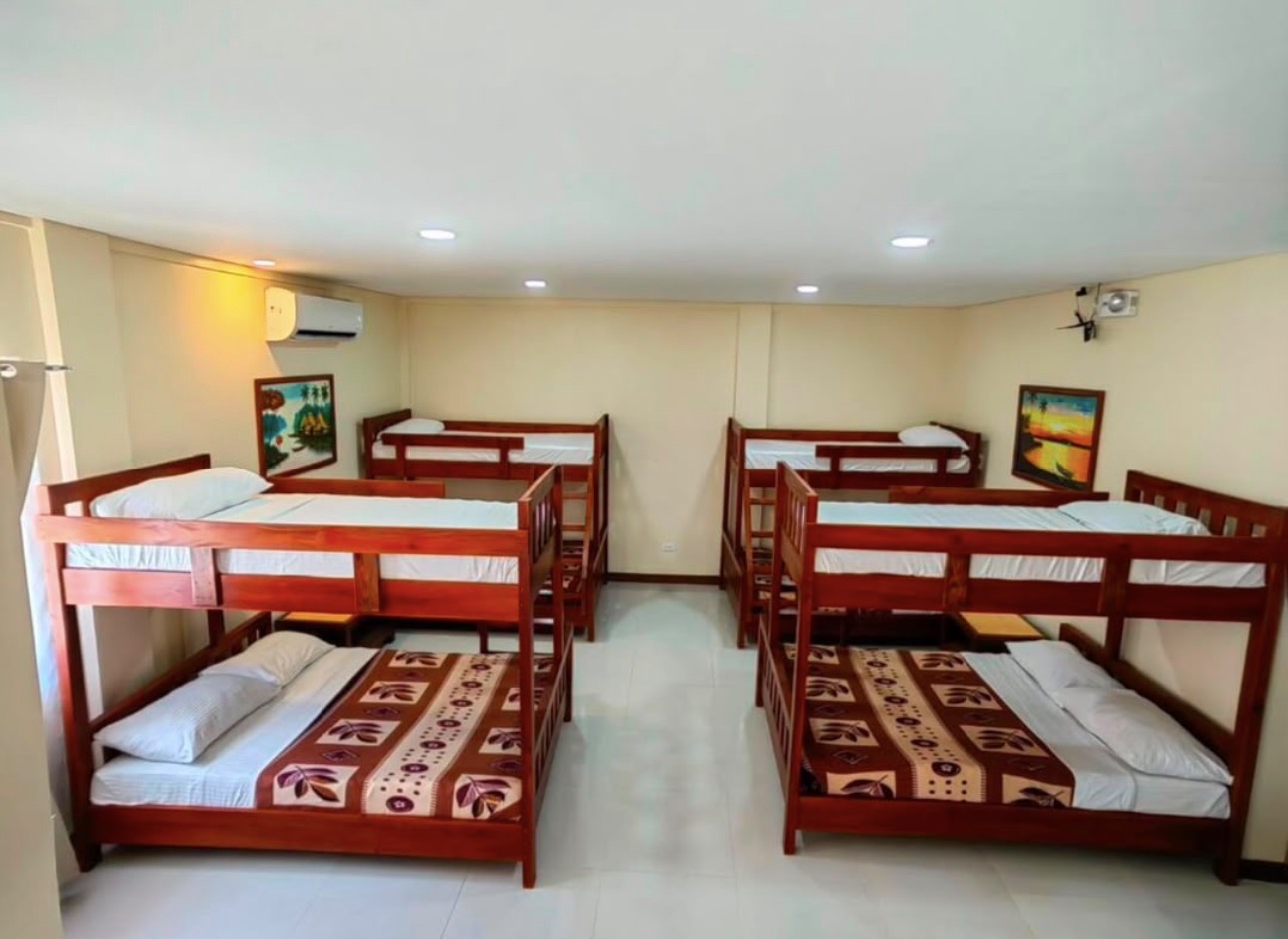 LUXURY POOL VILLA: 30-35 Pax